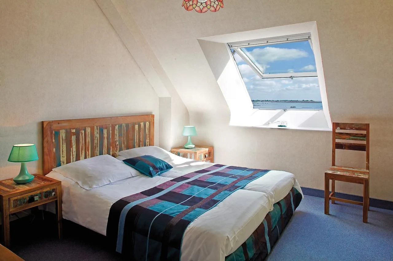Hotel Restaurant Le Mur Du Roy 萨尔佐