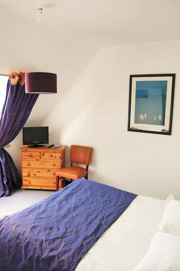 Hotel Restaurant Le Mur Du Roy 萨尔佐