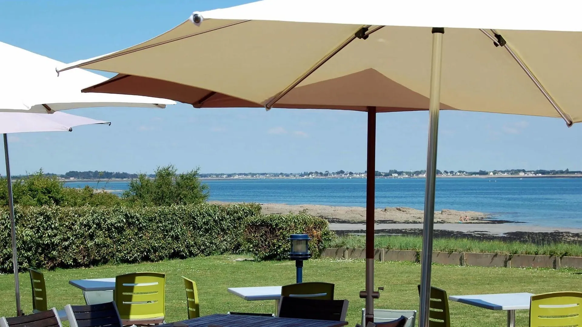 Hotel Restaurant Le Mur Du Roy 萨尔佐