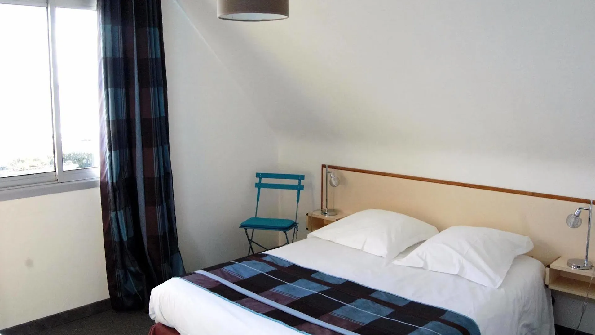 Hotel Restaurant Le Mur Du Roy 萨尔佐
