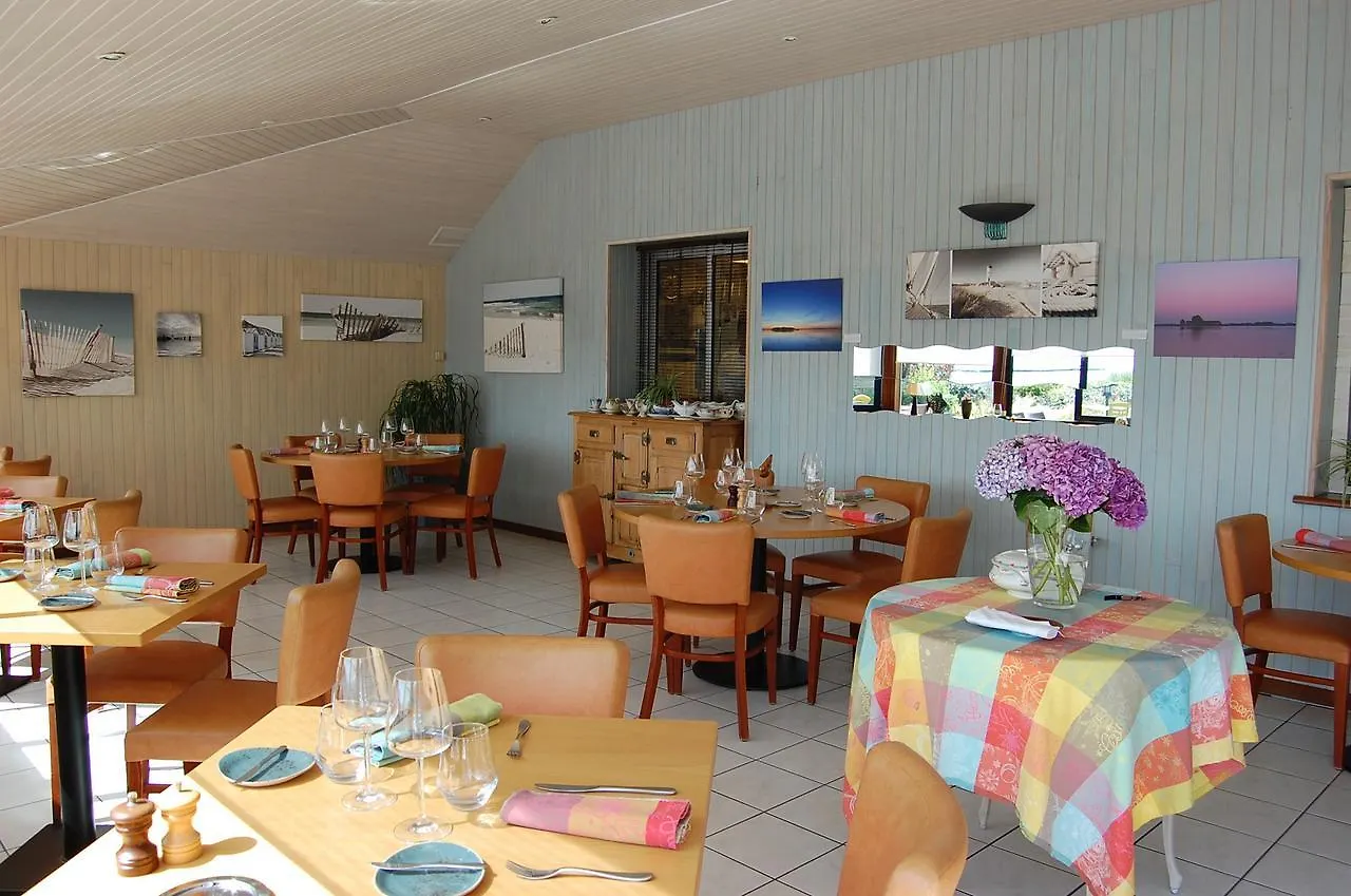 Hotel Restaurant Le Mur Du Roy Sarzeau France
