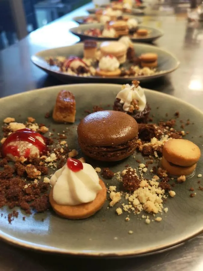 Hotel Restaurant Le Mur Du Roy سارزو فرنسا