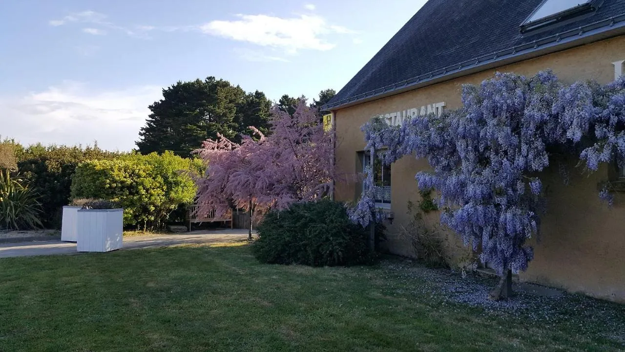 **  Hotel Restaurant Le Mur Du Roy Sarzeau France